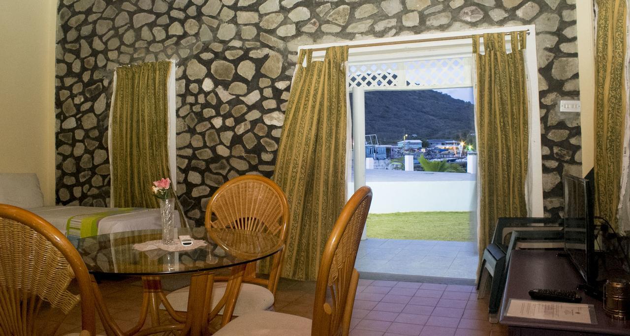 Kings Landing Hotel Clifton Exterior photo