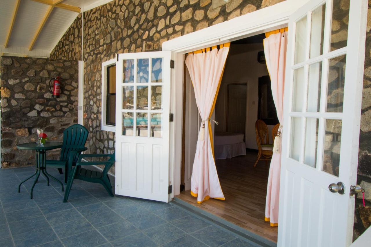 Kings Landing Hotel Clifton Exterior photo